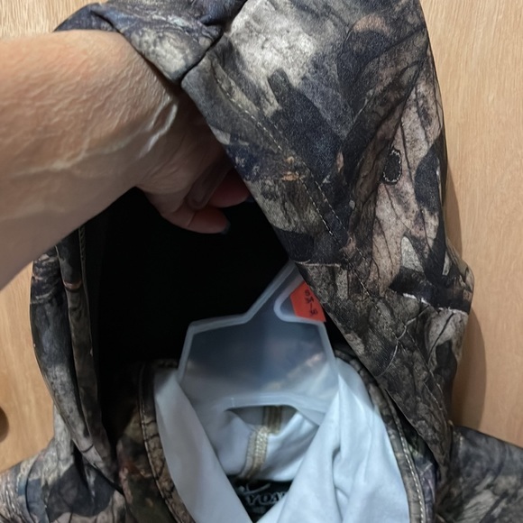 Mens Mossy Oak  Camo Tech Hoodie with Face Gaiter - Picture 2 of 10